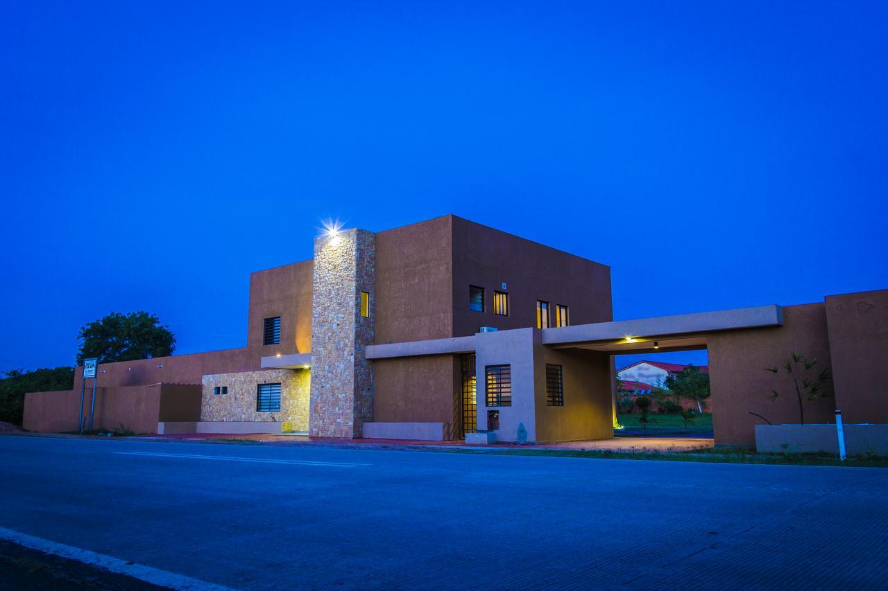El Suto-Aparthotel San José de Chiquitos Dış mekan fotoğraf